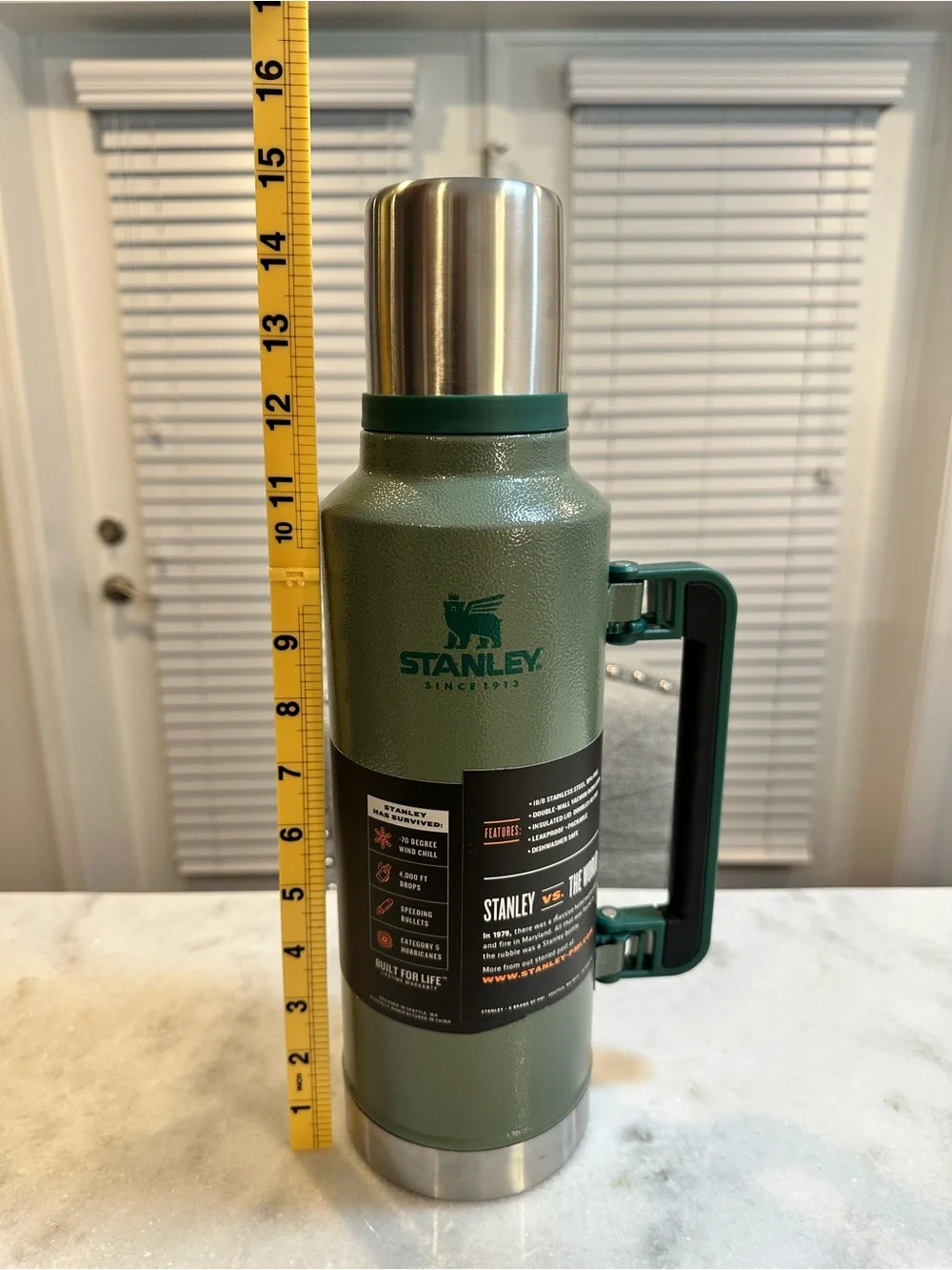 Stanley The Legendary Classic Bottle – Vacuum Insulated Stainless Steel - 2QT - Picture 6 of 12